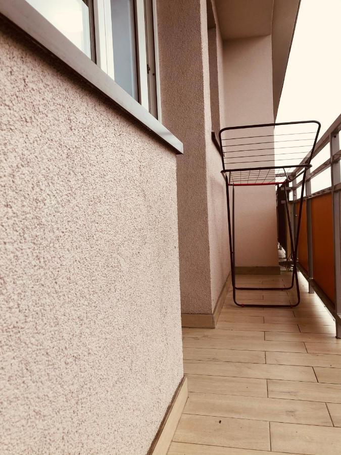 Sole Apartment Zary  Luaran gambar
